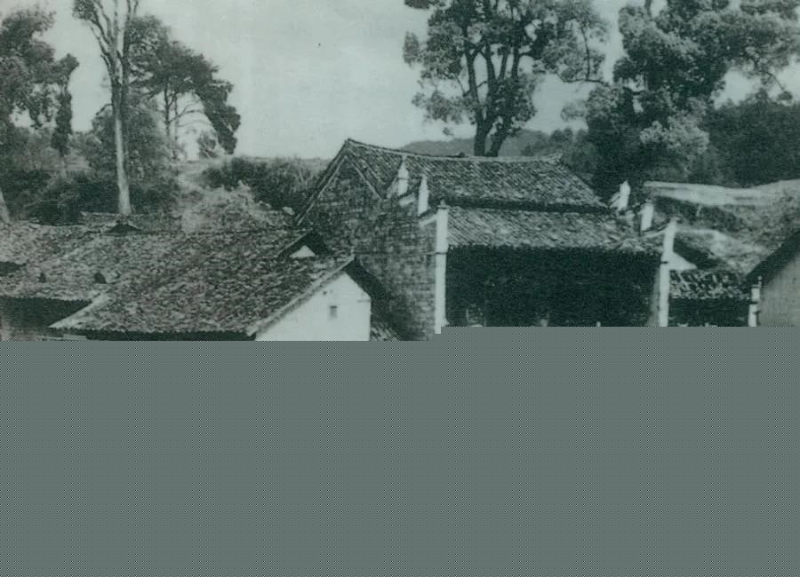 1928年5月20日，毛泽东主持召开中共湘赣边界第一次代表大会。图为会址——茅坪谢氏慎公祠。